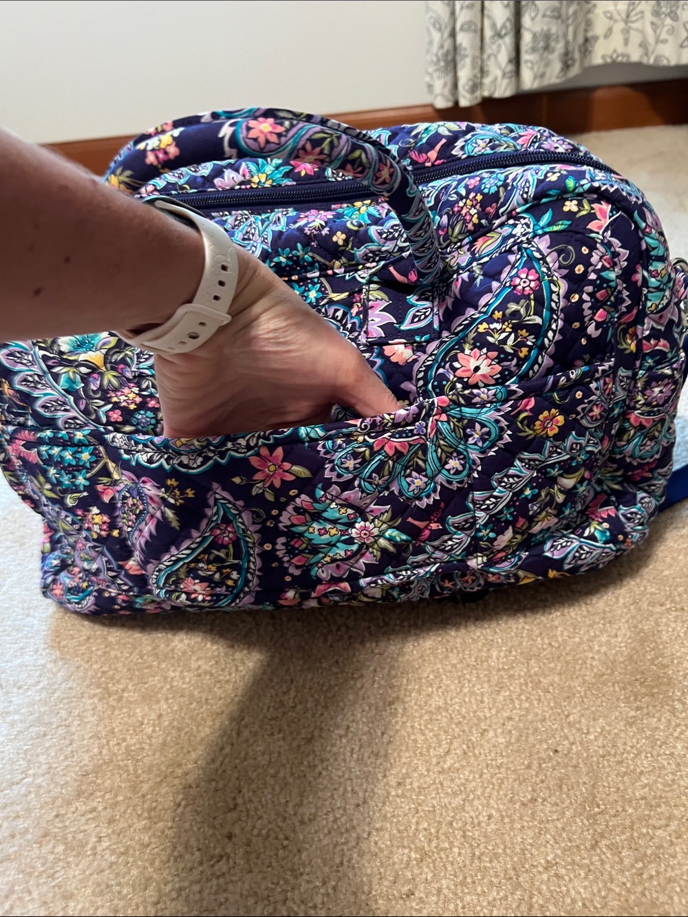 Vera Bradley weekender bag - Picture 3 of 5